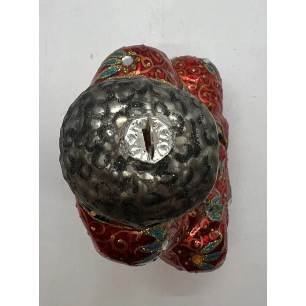 Unbranded glass buddha